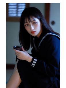 森系美女校花稚嫩水手服美女上演制服诱惑写真集