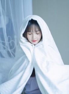 小清新姐妹居家养眼图片