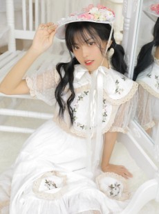 复古美女萝莉俏皮活力清纯个性艺术模特写真