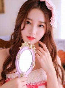 ‪粉色复古少女