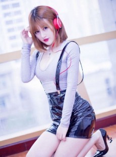 香艳古韵女孩火辣气质皮裙包臀性感写真