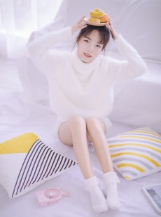 白嫩美女养眼长腿清纯恋足诱惑写真图片