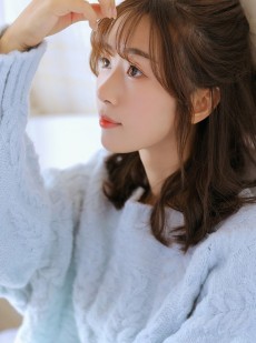 邻家美女玉足美腿白嫩小清新日系氧气写真
