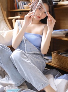 小姐姐长得亭亭玉立清纯写真照片