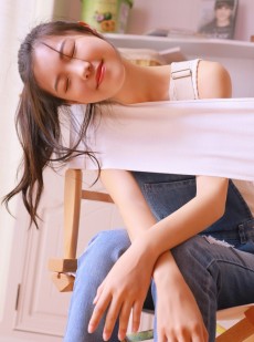 背带裤鬼马少女俏皮高马尾美女套图