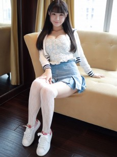 奶牛美女朱可儿的诱惑妹子左扭右摆姿势销魂的肉体摄影