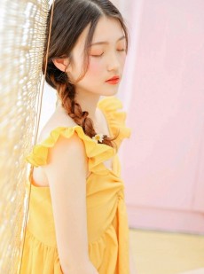 麻花辫美女萝莉光滑牛奶肌写真