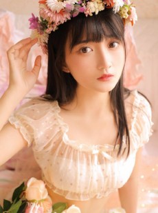 梦幻花环少女清新脱俗宛若精灵的极品美女写真