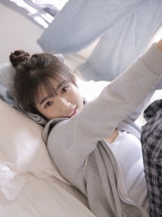 邻家小妹俏皮可爱干净清纯美女图