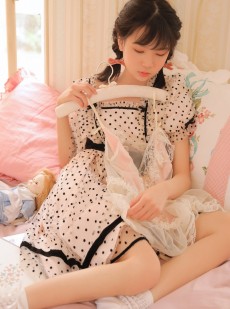 双马尾小美女洛丽塔风养眼精致私拍