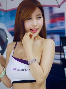 车展上的性感妹妹