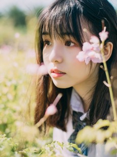 三次元校花美女清纯街拍制服萌妹治愈写真图片