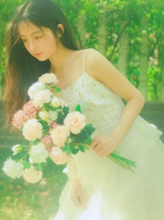 林中小仙女娇软明媚图片唯美养眼