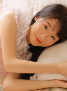 佳人眉目清秀漂亮女生图片