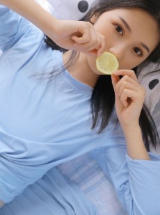 柠檬少女杏眼澄澈温柔无害女生照片