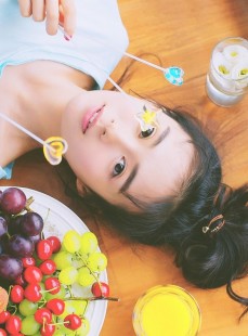 长腿美足少妇性感粉嫩勾魂摄魄性感美女图片