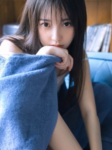 杏眼清澈妩媚的邻家妹妹销魂又纯又媚美女写真